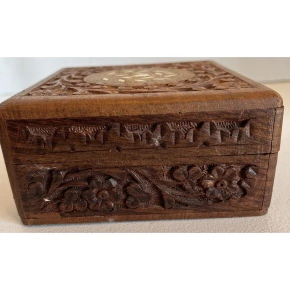 VTG Hand Carved Wooden Box Mother Pearl Inlay Trinket Hinged Lid 5”X5”X2.5” - Picture 6 of 13